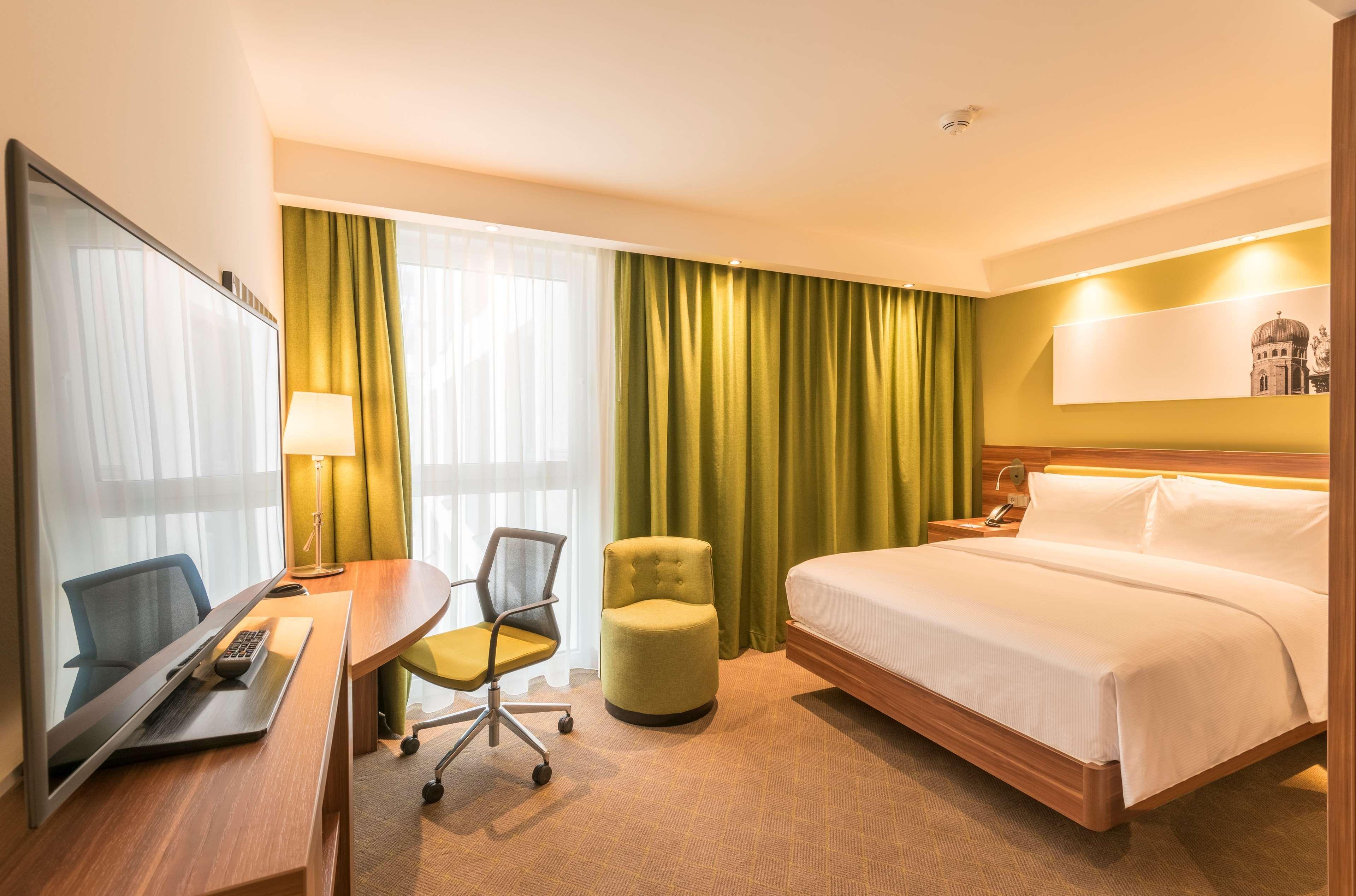 Hotel Hampton By Hilton West Munich